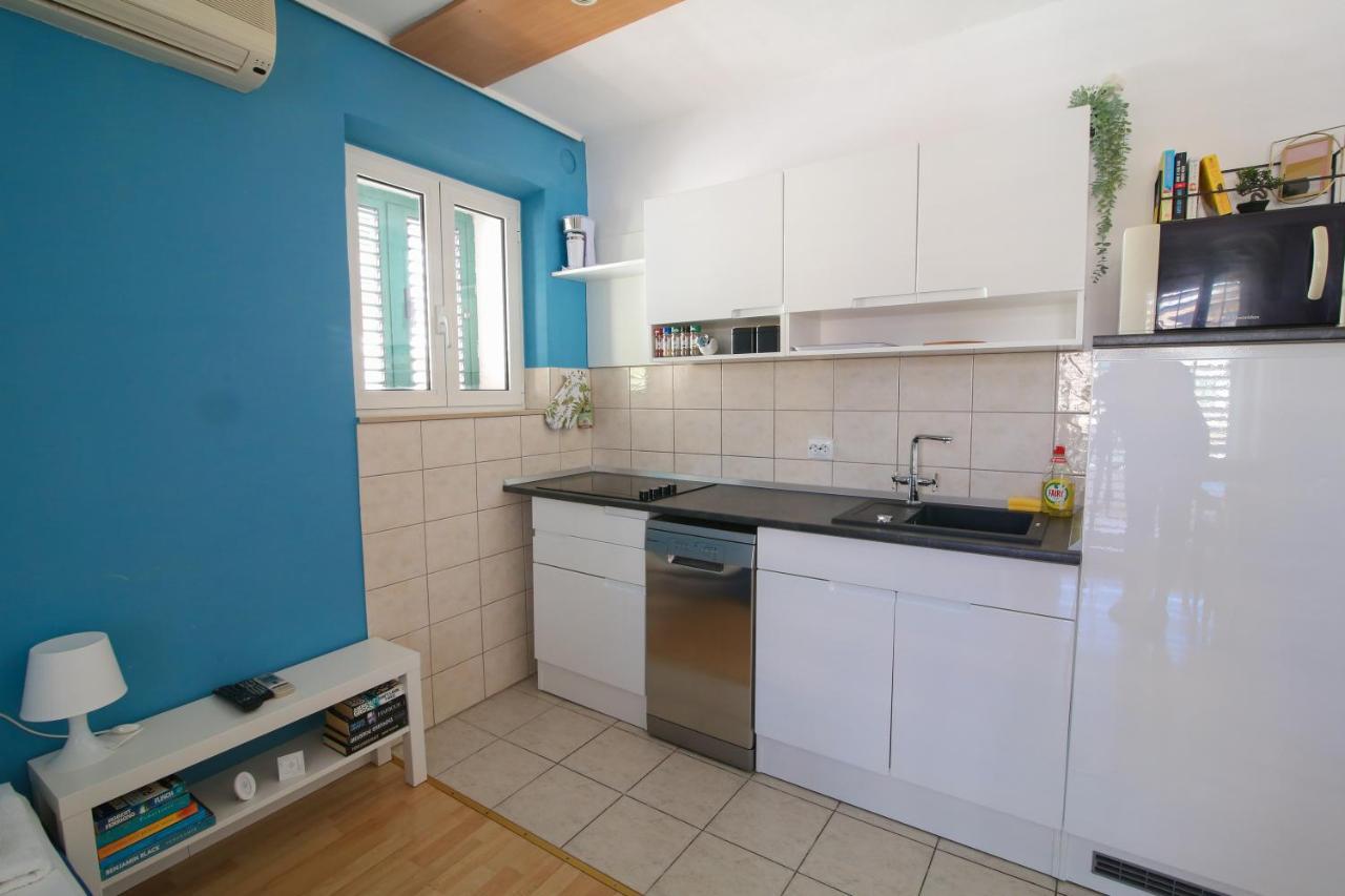 מאקרסקה Apartment Bili-Sea View Apartment In The Center מראה חיצוני תמונה